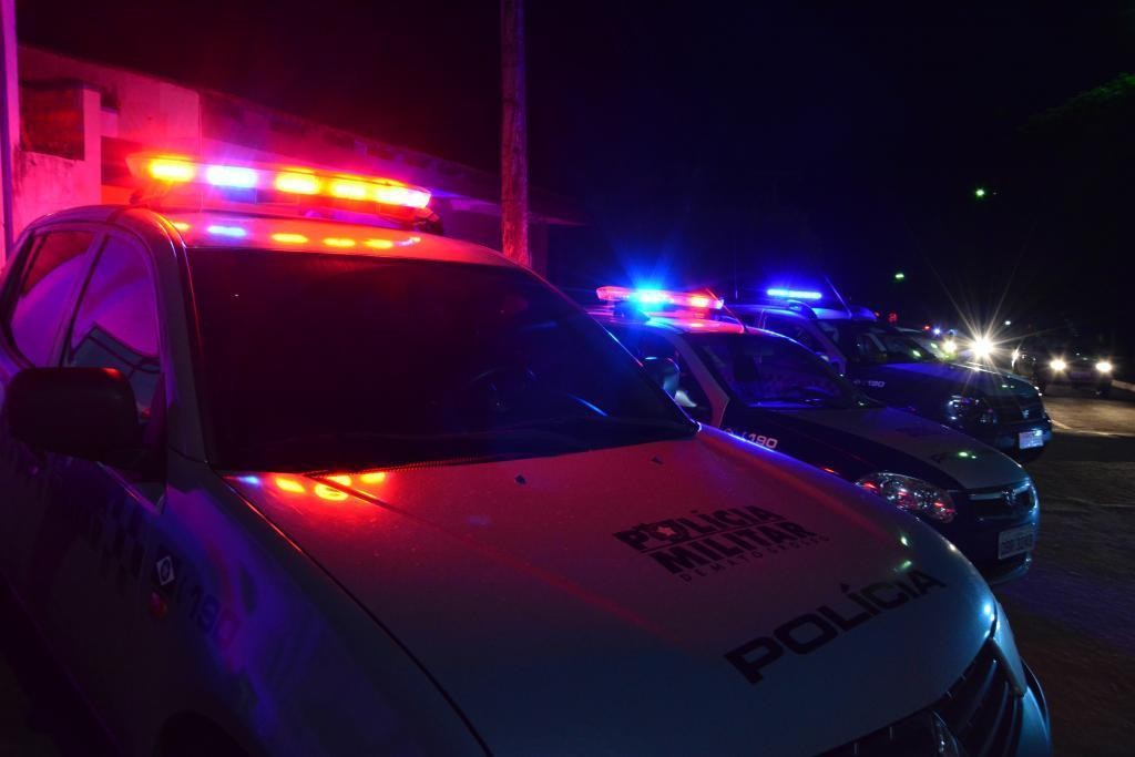 Mulher é presa por tentativa de homicídio após esfaquear companheiro em Vera