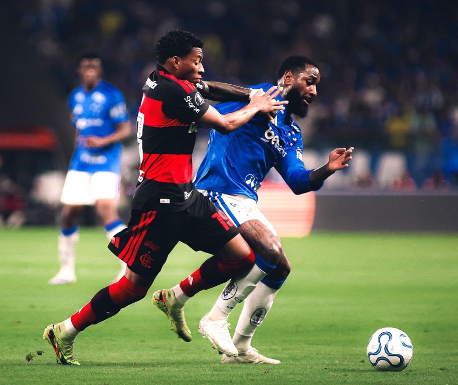 Flamengo reage no segundo tempo e empata com o Cruzeiro pela Libertadores