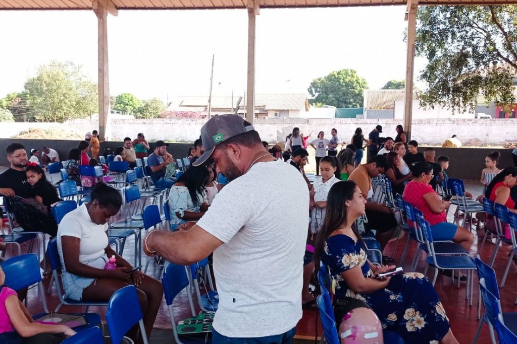 EMEB Júlio Corrêa realiza Festival de Pipas reúne mais de cem famílias