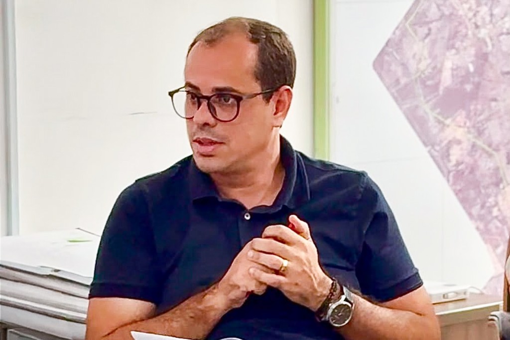 Servidor efetivo é o novo secretário interino da Saúde