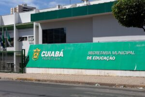 Educação orienta escolas a exigir autorização para pesquisas na rede municipal