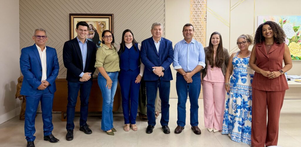 Após 10 anos de espera, prefeito Sérgio articula no TCE e consegue solução definitiva para efetivar 14 profissionais da saúde em Primavera do Leste