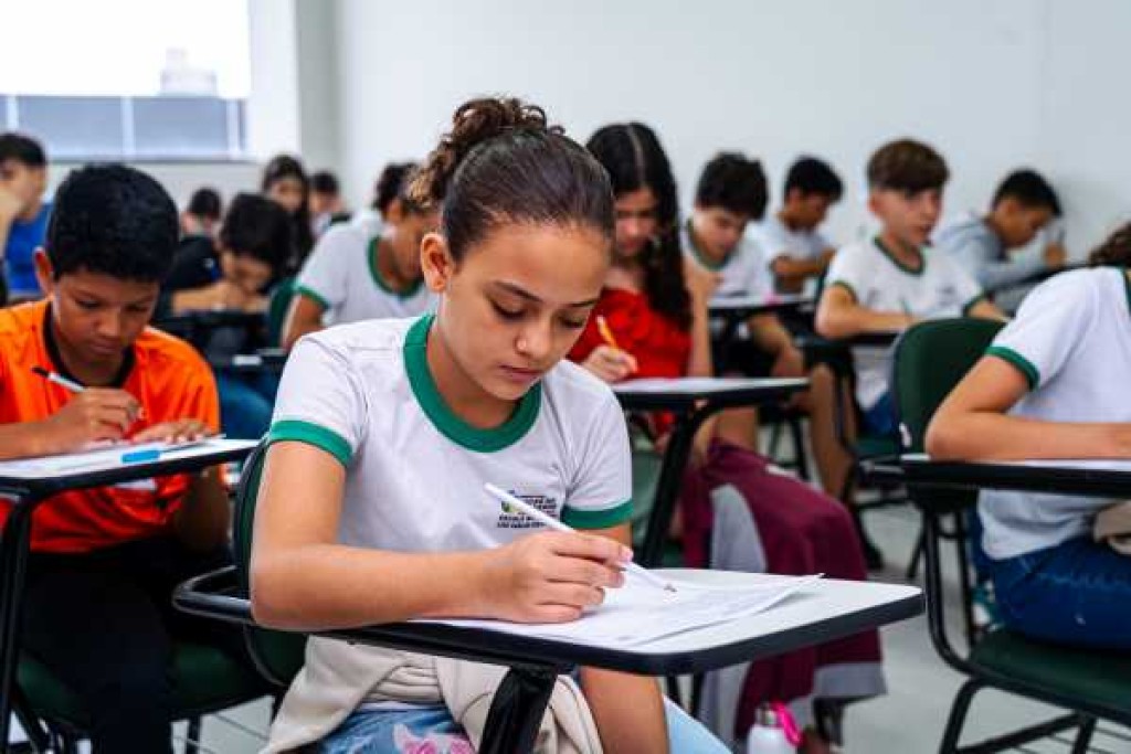 3ª fase da VI Olimpíada de Matemática é aplicada em Lucas do Rio Verde