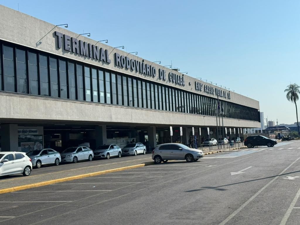 Feriado de Nossa Senhora Aparecida deve levar 20 mil passageiros ao terminal rodoviário de Cuiabá