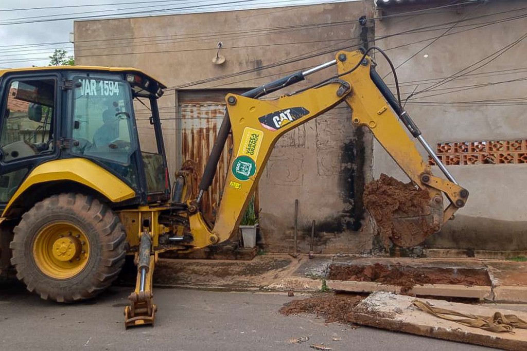 Prefeitura mantém drenagem e limpeza urbana após fortes chuvas em Várzea Grande