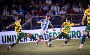 Londrina vence o Cuiabá e adia rebaixamento para Série C