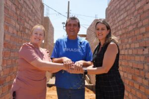 Prefeito Sérgio Machnic visita obra do futuro Lar dos Idosos em Primavera do Leste